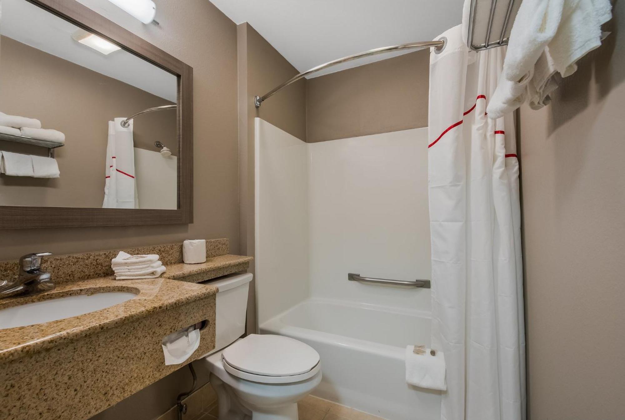 Red Roof Inn & Suites Vineland - Buena Bagian luar foto