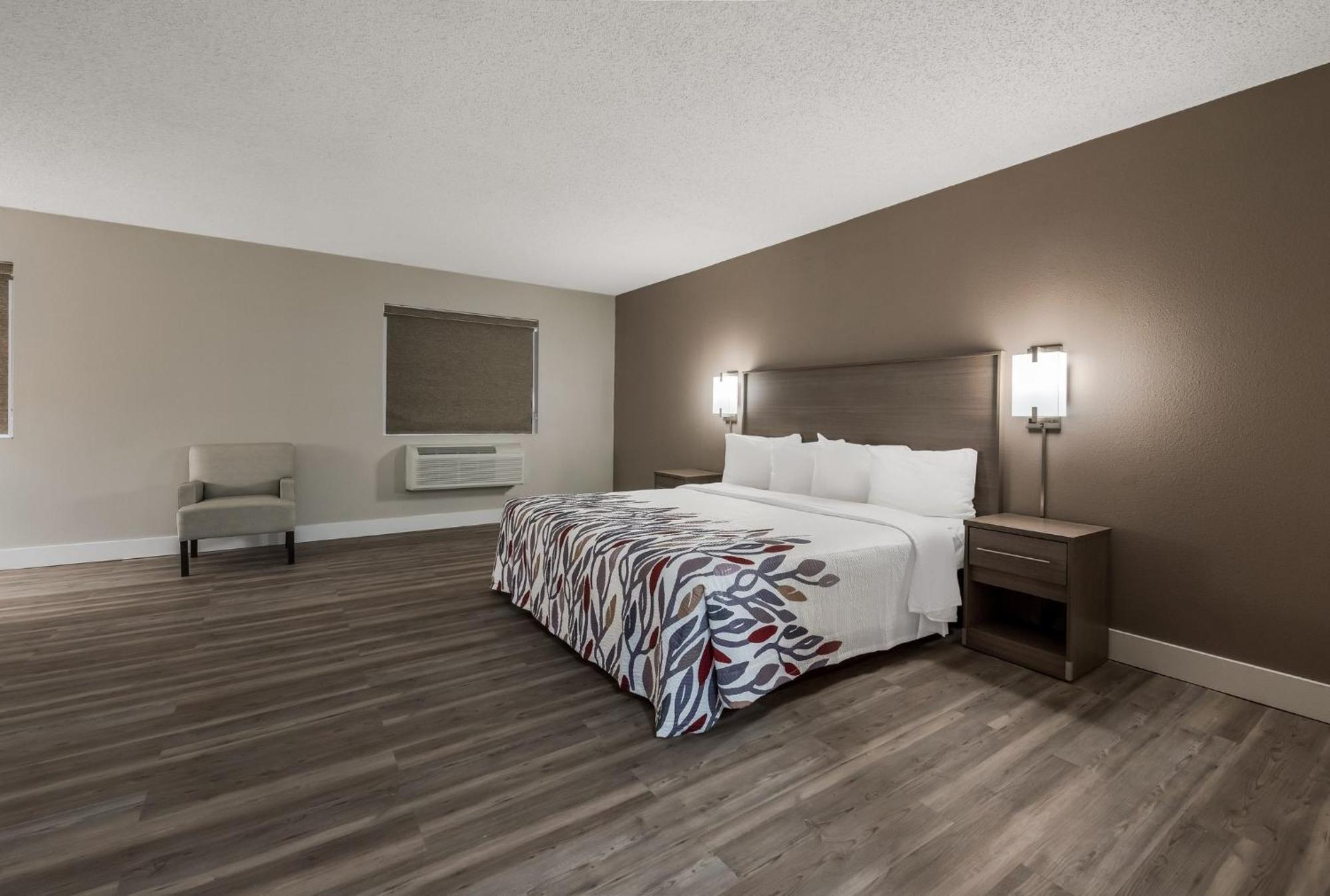 Red Roof Inn & Suites Vineland - Buena Bagian luar foto