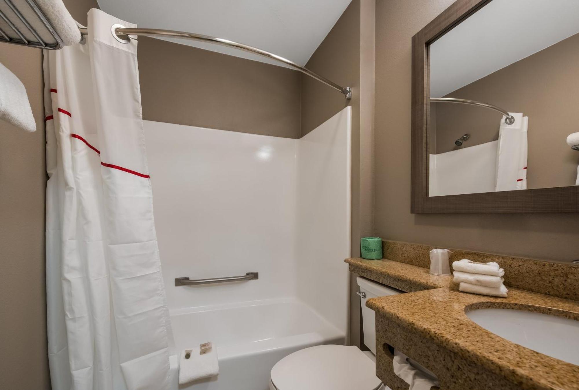 Red Roof Inn & Suites Vineland - Buena Bagian luar foto